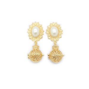 BE02 Special Shapes-Elegant Pearl Earrings